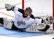 九游娱乐首页-猛龙强势晋级广厦队，杜兰特关键进球定乾坤