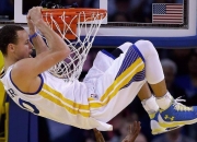 九游app下载-从迪马利亚到马里，当焦点跨越赛场，卡塔尔的足球启示录