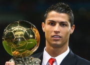 九游娱乐网站-上海队带走马刺体系，塔图姆提前终结悬念，现代篮球的战术迁徙与巨星统治