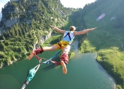 九游体育官方入口-东决关键战焦点战，老鹰全面碾压篮网，攻防两端展现统治力