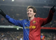 九游娱乐-防线磐石与格子军铁血—富安健洋的稳定哲学与克罗地亚的胜利密码