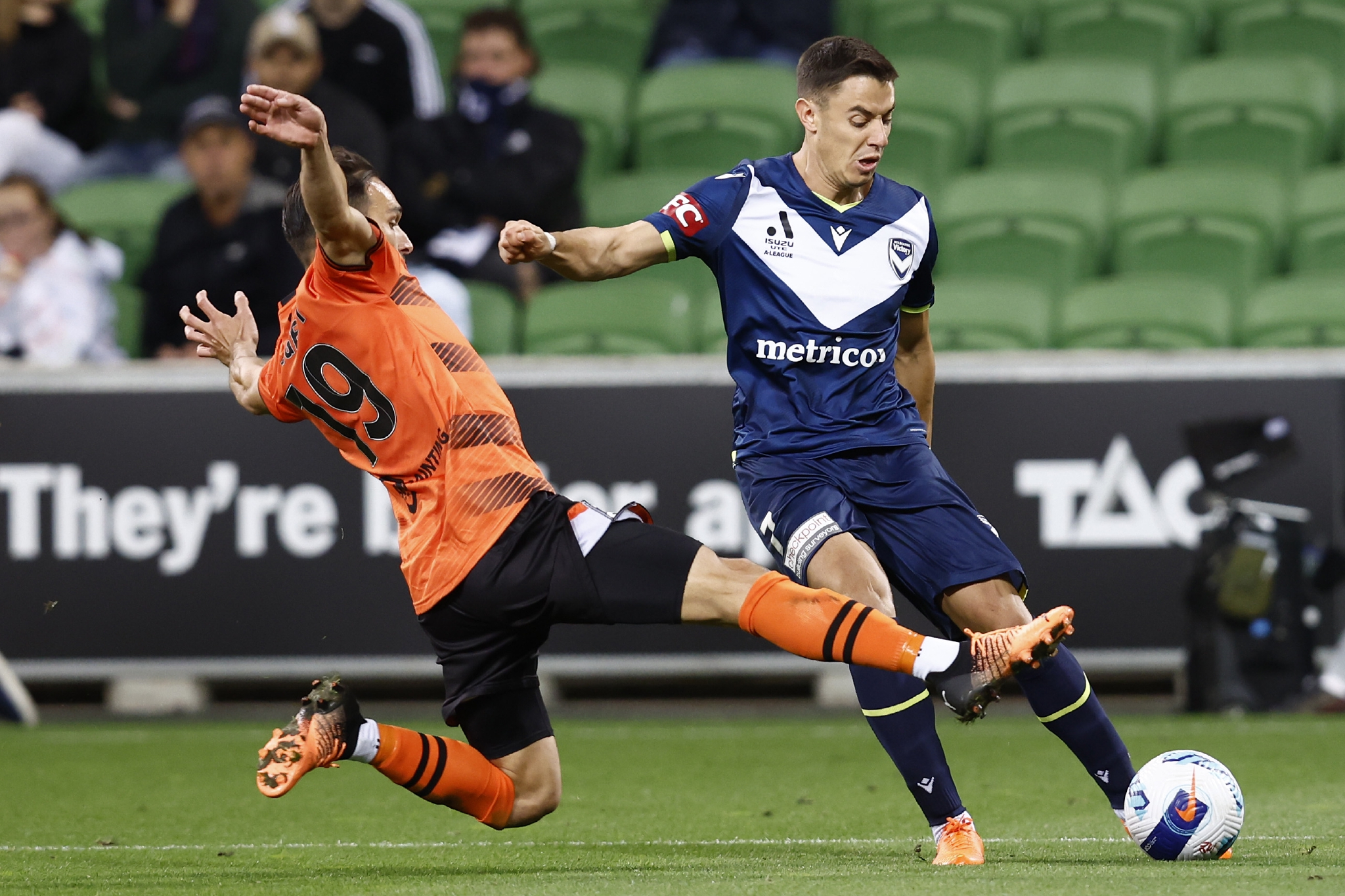 阿特纳在客场比赛中取得了巨大的胜利 阿特纳在客场比赛中取得了巨大的胜利