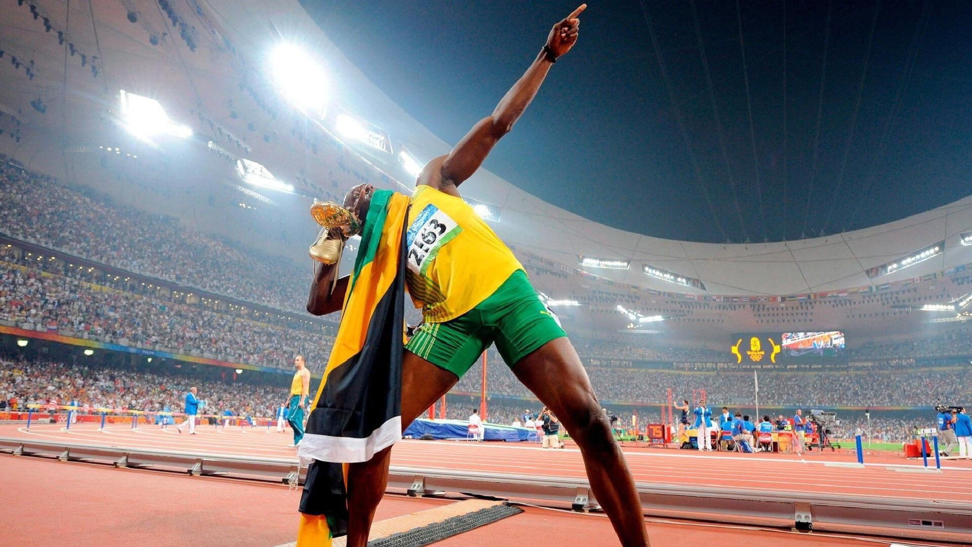 德布劳内大师级爆发，莱比锡红牛压哨绝杀AC米兰，一场战术与意志的终极对决