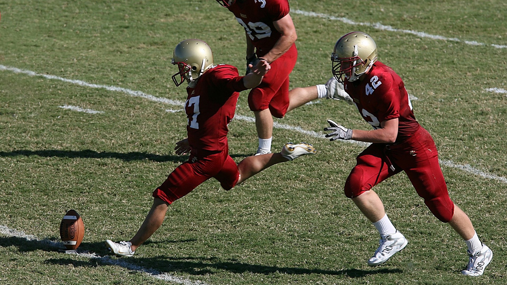 从掘金到费城,当淘汰赛的坚韧遇上总决赛的接管时刻