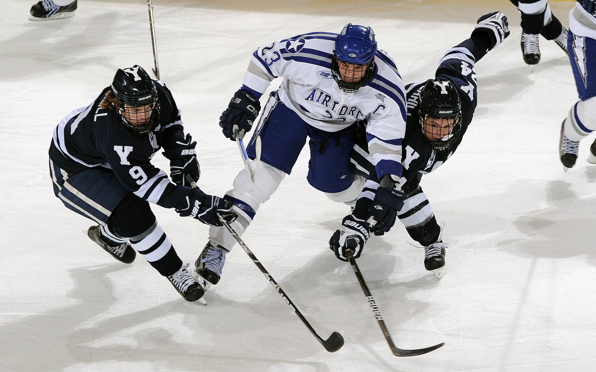 步行者力克热火，孙铭徽统治全场，一场定义赛季的胜利